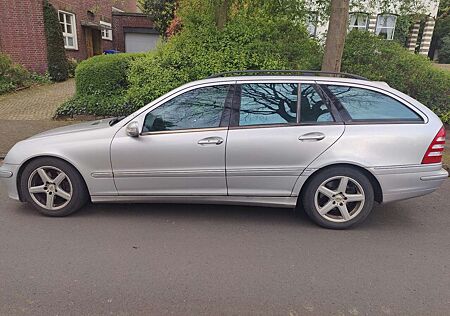 Mercedes-Benz C 240 T Avantgarde