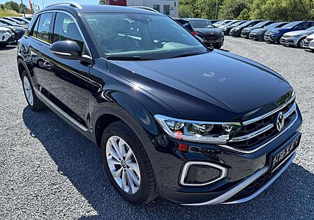 VW T-Roc Volkswagen 1.5 TSI *DSG*STYLE*PDCHI+VO+KAMERA*SHZ*VOL