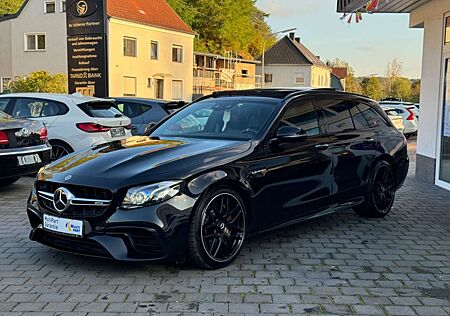 Mercedes-Benz E 63 AMG E 63S AMG*CARBON*HEAD-UP*PANO*SOFT*KERAMIK*