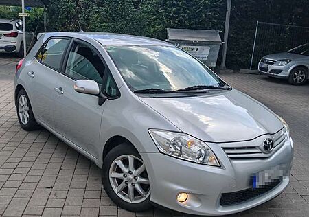 Toyota Auris 1.6 132ps HU/AU Neu
