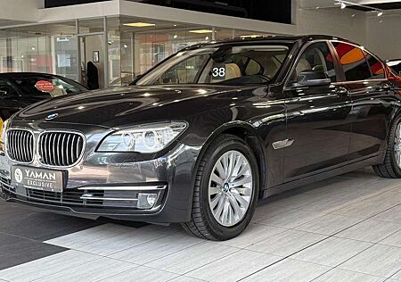 BMW 740 d*HuD*DrivingAssist+*Aktivlenkung*Soft*Keyl.*