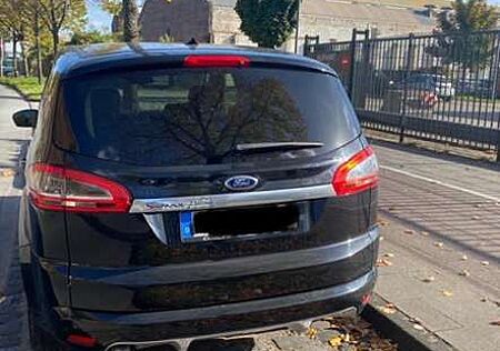 Ford S-Max Champions Edition