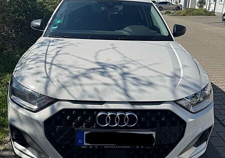 Audi A1 30 TFSI allstreet