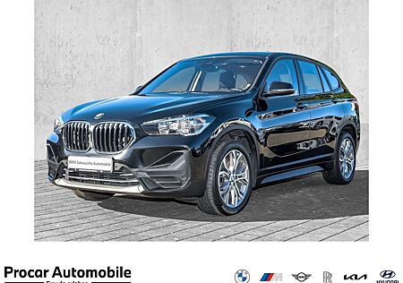 BMW X1 xDrive18d PANO NAVI PDC V+H DAB Parkass. LM