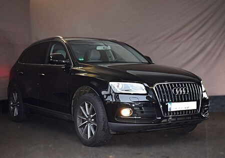 Audi Q5 2.0 TFSI quattro Sport Xenon AHK Keyless Go