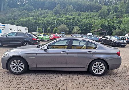 BMW 530d 530 xDrive/LEDER-NAVI-XENON-