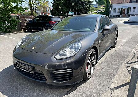 Porsche Panamera GTS Soft-Close LED SWA ACC Kamera-360