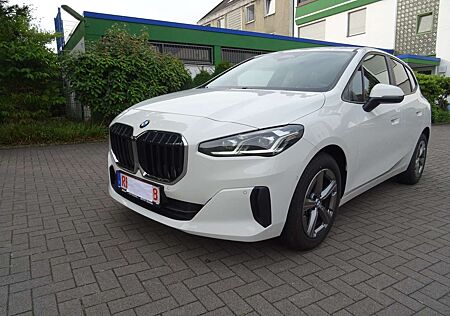 BMW 216 i, Steptronic, LED,Sitzhz, PDC+Kamera, Alu 17"