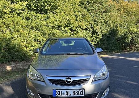 Opel Astra 1.6 Automatik Edition