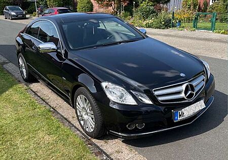 Mercedes-Benz E 350 CGI Coupe BlueEFFICIENCY 7G-TRONIC Avantgarde