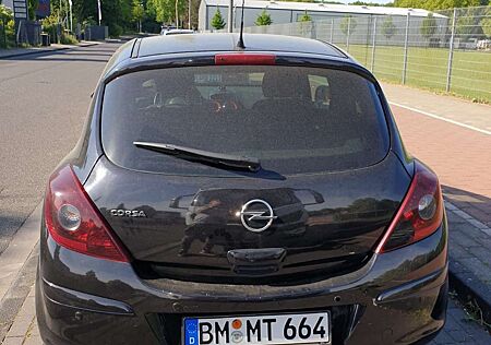 Opel Corsa 1.2 LPG Sport