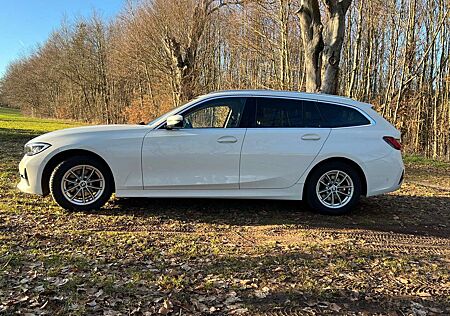BMW 320d 320 Touring Aut. Luxury Line