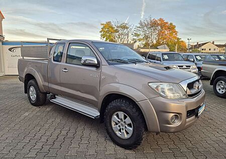 Toyota Hilux 4x4 Extra Cab