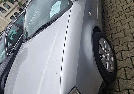 Audi A6 2.4