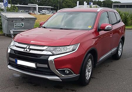 Mitsubishi Outlander 2.0 2WD SUV-Star