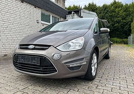 Ford S-Max Titanium/ Automatik/Leder/DVD/Pano/7 Sitze