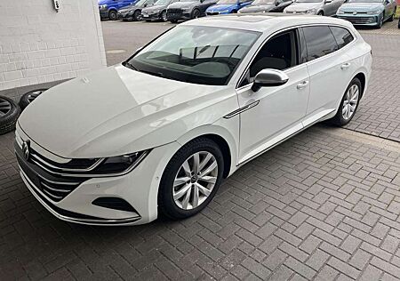 VW Arteon Volkswagen SHOOTING BRAKE 2.0TDi ELEGANCE ACC/PANO