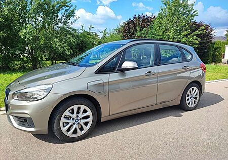 BMW 225xe 225 Active Tourer Hybrid Kamera, Pano, ACC..