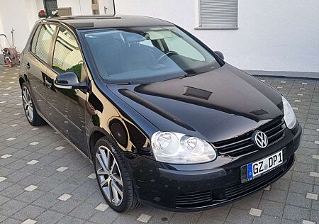 VW Golf Volkswagen TrendlineKlimaautomatikTÜV02/26 4-trg. SH EURO4