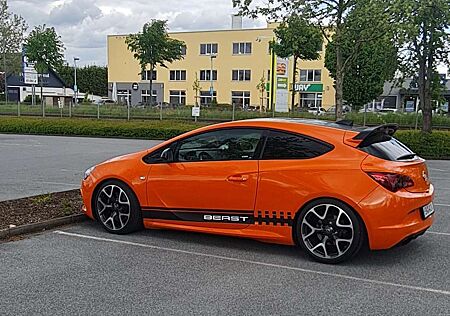 Opel Astra OPC