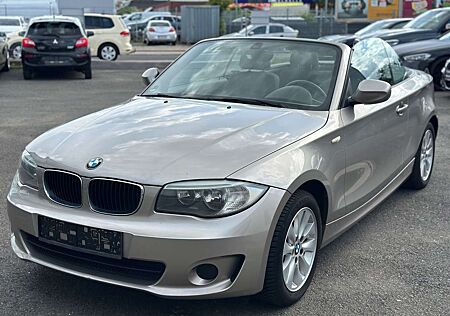 BMW 118 d Cabrio Scheckheft Gepflegt ,TÜV NEU