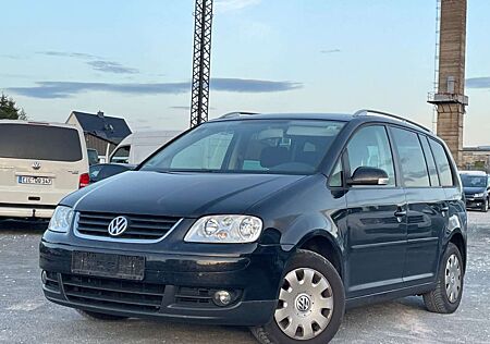 VW Touran Volkswagen Highline/SHZ/EURO 4