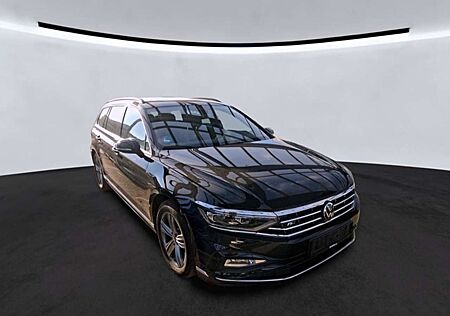 VW Passat Variant Volkswagen R-Line 2.0 TDI DSG Pano/Dig.Cockp R-Line