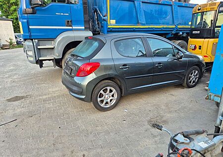 Peugeot 207 95 VTi Filou
