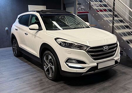 Hyundai Tucson 2.0 Aut*Premium*4WD*LED*KlimaSZ*Navi*Pano