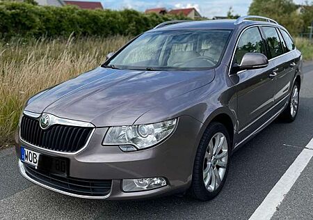 Skoda Superb Combi 2.0 TDI DSG Elegance