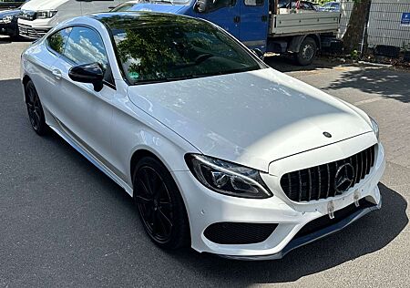 Mercedes-Benz C 180 C Coupe 180~AMG LINE~AUTOMATIK~LED