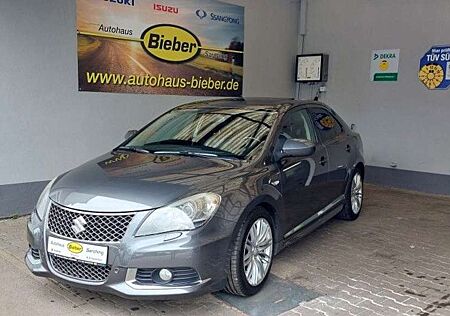 Suzuki Kizashi 2.4 4x4 CVT Sport m.GARANTIE