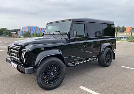 Land Rover Defender 110 DPF Station Wagon SE