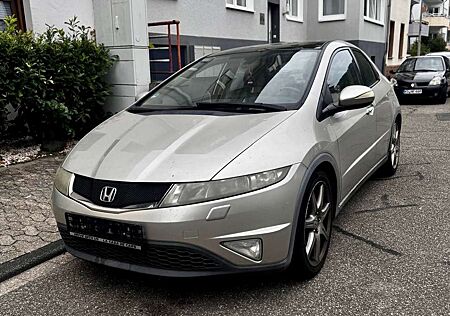 Honda Civic 2.2i-CTDi Sport