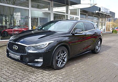 Infiniti Q30 2.0t DCT AWD Sport BLACK CITY*PANORAMA