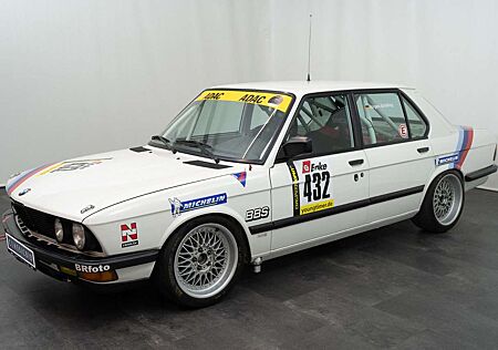 BMW 528 i Gruppe A Rennwagen