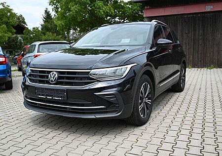 VW Tiguan Volkswagen Active/AHK/Headup/ACC/LED