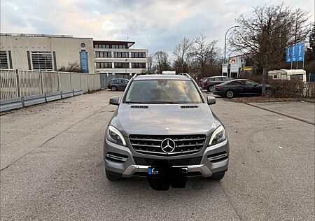 Mercedes-Benz ML 350 BlueTEC 4MATIC 7G-TRONIC