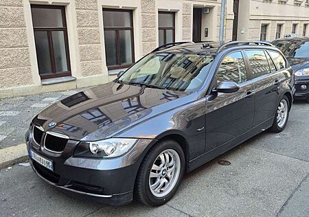 BMW 320i 320 Touring