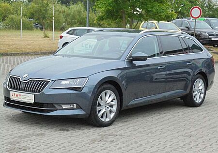 Skoda Superb Combi 1.8 TSI DSG Style+PDC+AHK+Xenon
