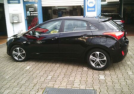 Hyundai i30 blue Trend