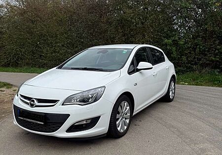 Opel Astra 1.4 Turbo Aut. Style