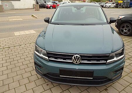 VW Tiguan Volkswagen IQ.DRIVE 4Motion/1. Hand/Euro 6