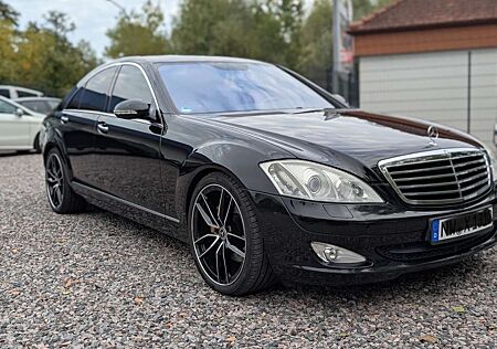 Mercedes-Benz S 350 (221.056)