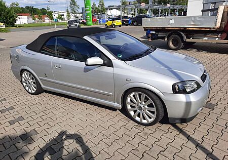 Opel Astra Cabrio 2.2 16V Edition 1