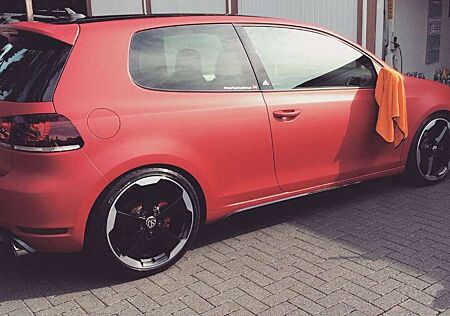 VW Golf GTI Volkswagen Golf 2.0 GTI adidas