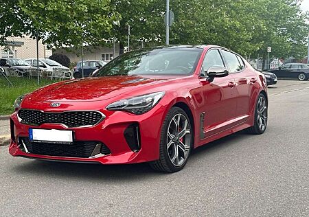 Kia Stinger GT 4WD - Panoramadach - Bastuck Auspuff m. FB