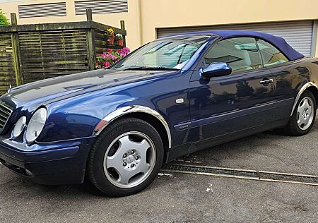 Mercedes-Benz CLK 230 CLK-Klasse Cabrio Kompressor Elegance