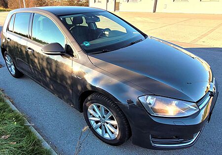 VW Golf Volkswagen 1.2 TSI BlueMotion Technology Lounge
