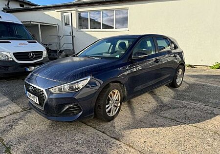 Hyundai i30 1.4 YES!